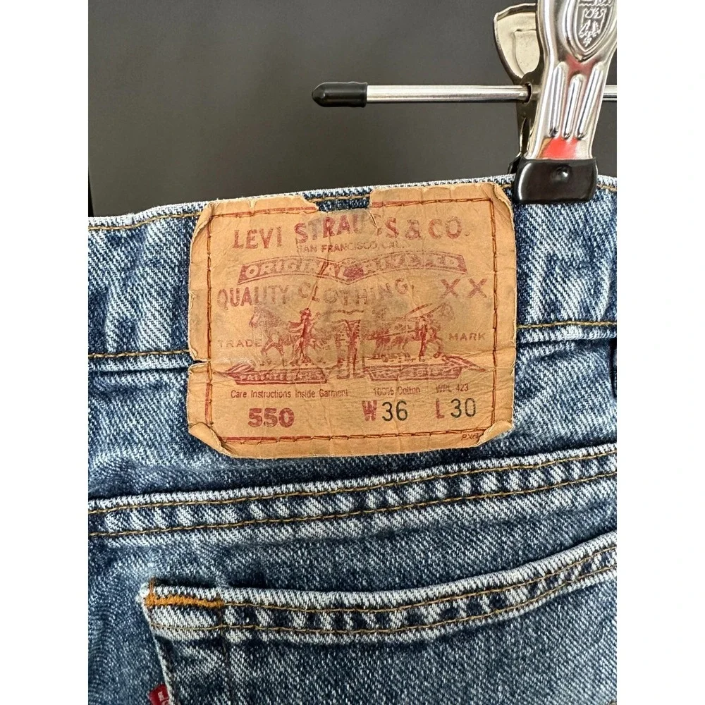 90's Vintage Levi's 550 Relaxed Fit Denim Blue Jeans Mens Sz‎ 36x30 Actual 33x29